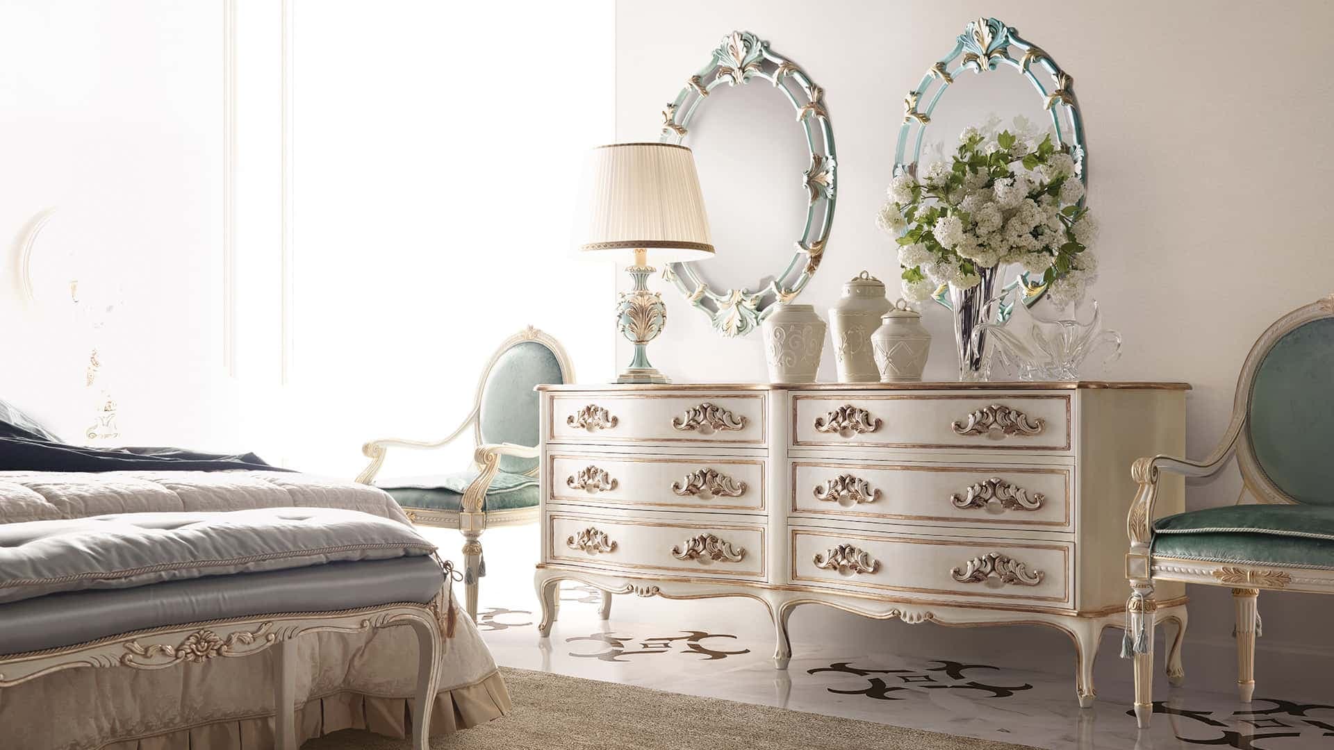 Regal Gold Grand Baroque Tufted