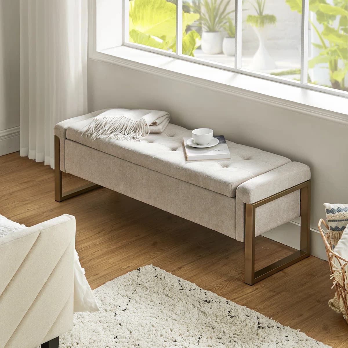 Shanieka Button-Tufted Modern Flip Top Storage Bench